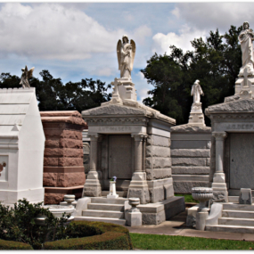 Cemeteries & Voodoo Excursion